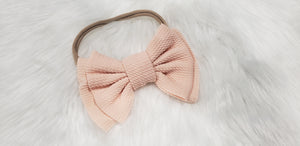 Peachy Bow