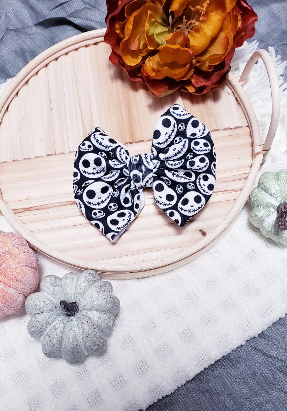 Skull Bow